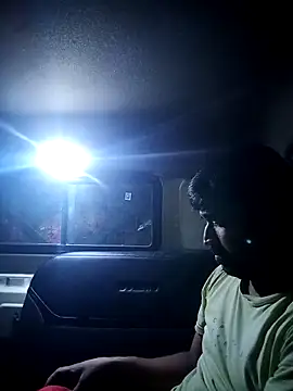 Snapshot of Driver-naru chatting on 10/21/25, 11:27 Driver-naru online show from 10/21/25, 11:27