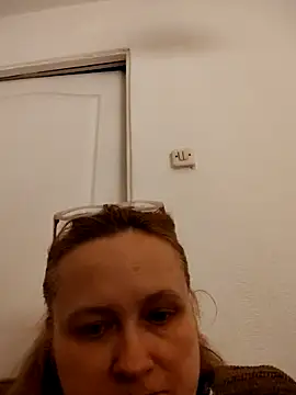 Snapshot of She-devilx chatting on 04/11/26, 08:13 She-devilx online show from 04/11/26, 08:13