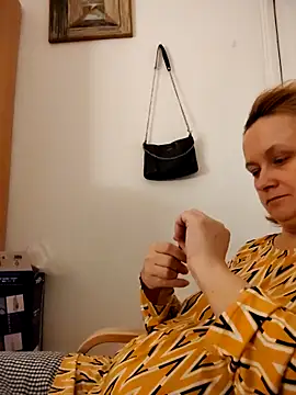 Snapshot of She-devilx chatting on 04/22/26, 09:05 She-devilx online show from 04/22/26, 09:05