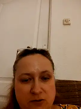 Snapshot of She-devilx chatting on 06/17/26, 10:32 She-devilx online show from 06/17/26, 10:32