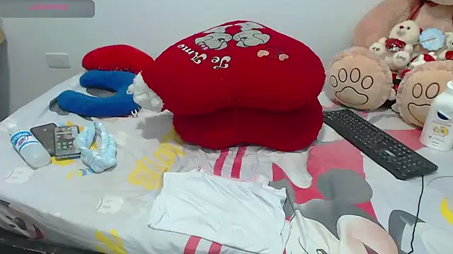 eliana09xx online show from 12/17/24, 05:15