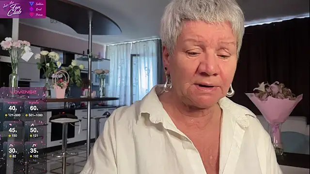 roxana brooks online show from 03/19/25, 02:13