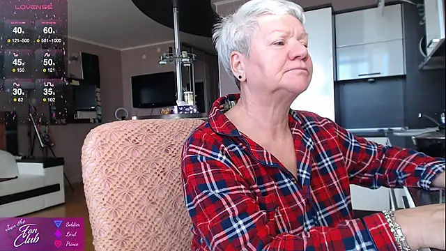 roxana brooks online show from 09/26/25, 05:44