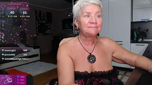 Snapshot of roxana_brooks chatting on 07/19/26, 07:06 roxana brooks online show from 07/19/26, 07:06