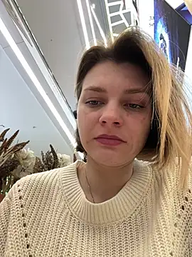 Snapshot of ValenciaShock chatting on 02/19/26, 06:42 ValenciaShock online show from 02/19/26, 06:42