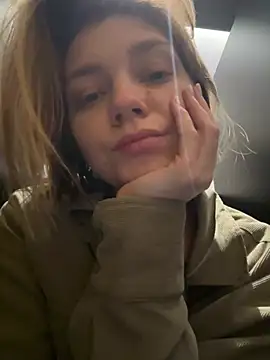 Snapshot of ValenciaShock chatting on 02/22/26, 06:46 ValenciaShock online show from 02/22/26, 06:46