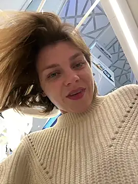 Snapshot of ValenciaShock chatting on 02/26/26, 06:45 ValenciaShock online show from 02/26/26, 06:45