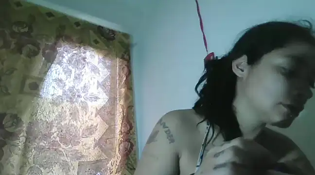 Snapshot of TamaraNauthy chatting on 12/21/24, 01:42 TamaraNauthy online show from 12/21/24, 01:42