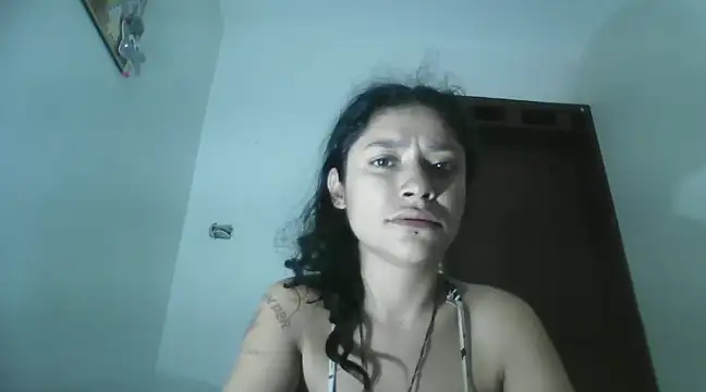 Snapshot of TamaraNauthy chatting on 02/16/25, 12:43 TamaraNauthy online show from 02/16/25, 12:43