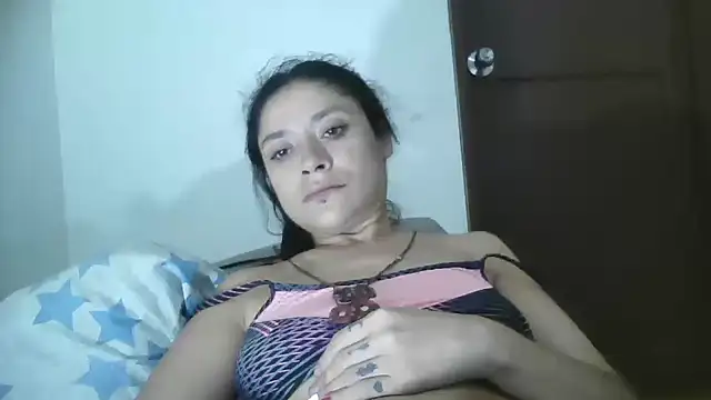 Snapshot of TamaraNauthy chatting on 02/26/25, 06:00 TamaraNauthy online show from 02/26/25, 06:00