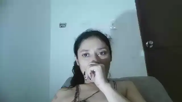 Snapshot of TamaraNauthy chatting on 03/01/25, 04:00 TamaraNauthy online show from 03/01/25, 04:00