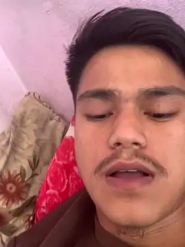 Snapshot of Hullax chatting on 11/09/25, 04:55 Hullax online show from 11/09/25, 04:55