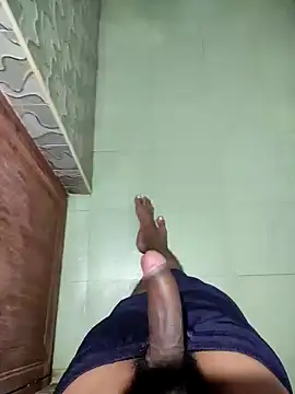 Snapshot of yo19boy chatting on 02/25/25, 08:58 yo19boy online show from 02/25/25, 08:58