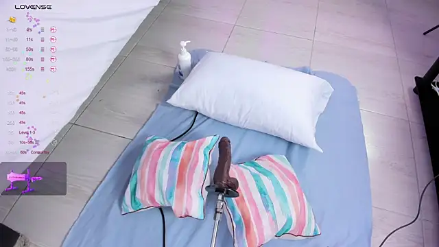 Snapshot of Isabella_Daniell chatting on 11/12/25, 03:29 Isabella Daniell online show from 11/12/25, 03:29