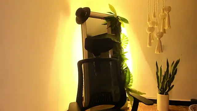 Mala Bad online show from 03/12/25, 04:56