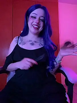Snapshot of Lucygothic chatting on 03/23/25, 12:58 Lucygothic online show from 03/23/25, 12:58