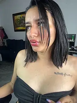 Snapshot of Lucia-Candy chatting on 01/25/25, 02:15 Lucia-Candy online show from 01/25/25, 02:15