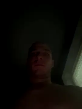 Snapshot of Technozzx chatting on 12/17/25, 12:05 Technozzx online show from 12/17/25, 12:05