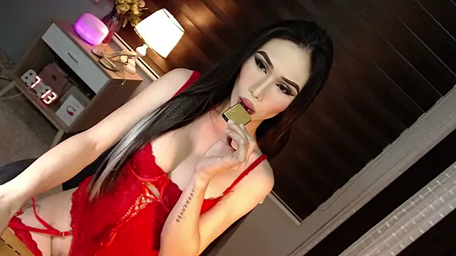 Snapshot of louren_miles chatting on 03/20/25, 03:13 louren miles online show from 03/20/25, 03:13