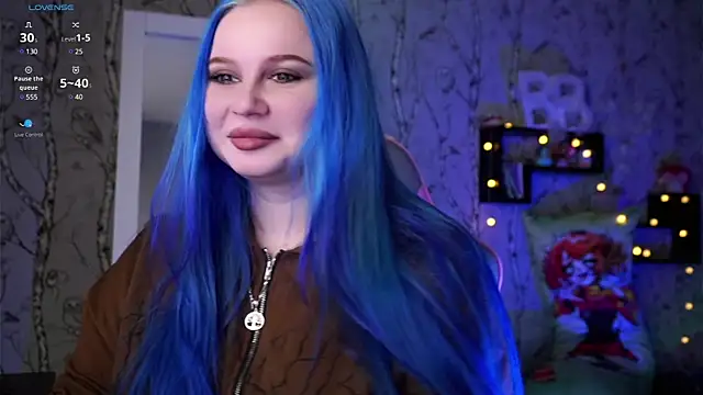 Moon Valkyrie online show from 12/07/24, 11:07