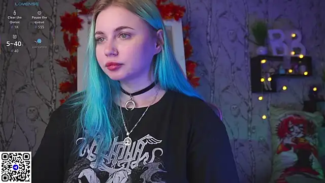 Moon Valkyrie online show from 09/09/25, 12:26