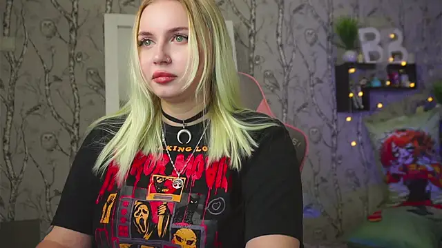 Moon Valkyrie online show from 02/03/26, 06:22