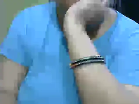 Snapshot of Mona_love143 chatting on 11/13/25, 07:40 Mona love143 online show from 11/13/25, 07:40