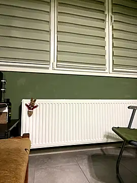 Snapshot of SexSanich chatting on 10/04/25, 09:57 SexSanich online show from 10/04/25, 09:57