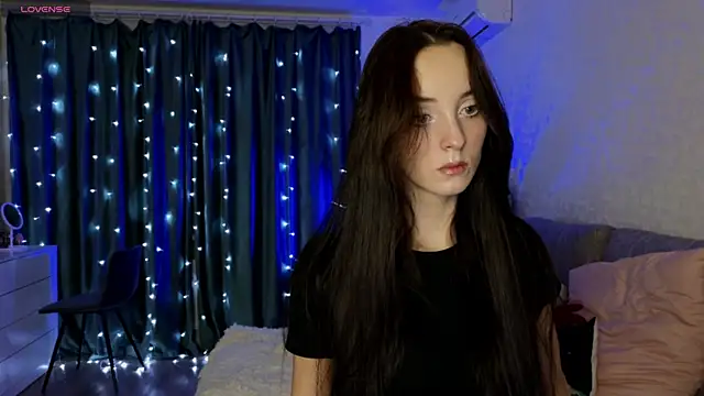 Snapshot of Silver_rains chatting on 03/17/25, 08:30 Silver rains online show from 03/17/25, 08:30