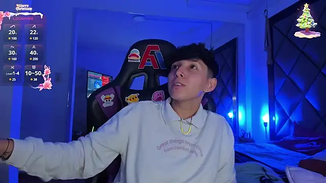 Snapshot of MikeFonsexx chatting on 12/27/24, 12:12 MikeFonsexx online show from 12/27/24, 12:12