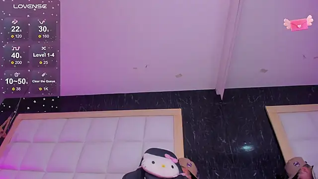 Snapshot of MikeFonsexx chatting on 03/05/25, 11:38 MikeFonsexx online show from 03/05/25, 11:38