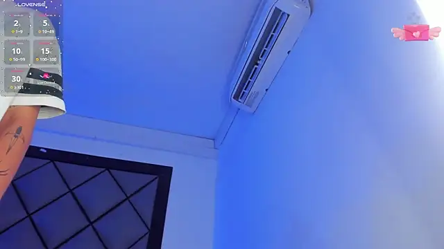 Snapshot of MikeFonsexx chatting on 03/09/25, 01:04 MikeFonsexx online show from 03/09/25, 01:04