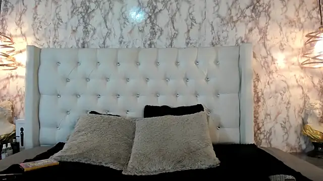 Snapshot of Nicolette_russo chatting on 11/13/25, 03:49 Nicolette russo online show from 11/13/25, 03:49