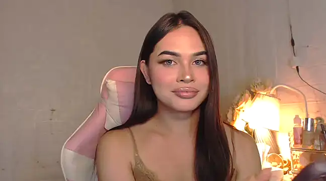 Ashely Lewis online show from 02/01/25, 02:02