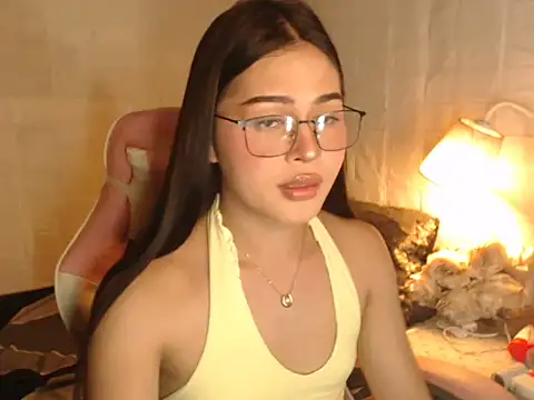 Ashely Lewis online show from 12/03/25, 10:02