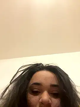 Snapshot of peaches006 chatting on 12/04/24, 09:46 peaches006 online show from 12/04/24, 09:46