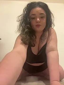 Snapshot of peaches006 chatting on 01/18/25, 11:33 peaches006 online show from 01/18/25, 11:33