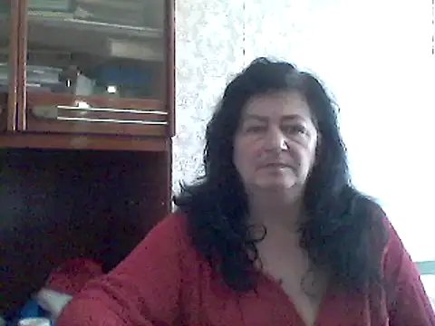 Snapshot of GypsiQueen2 chatting on 02/17/25, 12:59 GypsiQueen2 online show from 02/17/25, 12:59