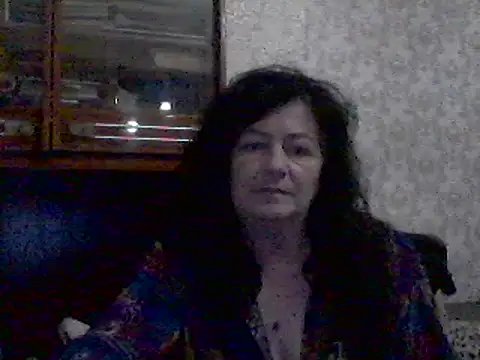 Snapshot of GypsiQueen2 chatting on 02/20/25, 04:46 GypsiQueen2 online show from 02/20/25, 04:46
