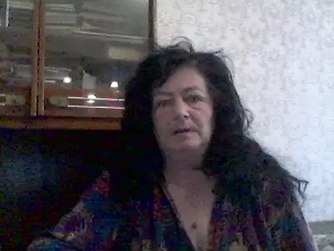 Snapshot of GypsiQueen2 chatting on 02/21/25, 09:34 GypsiQueen2 online show from 02/21/25, 09:34