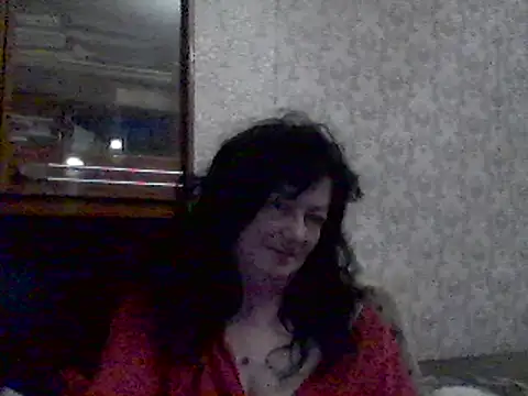 Snapshot of GypsiQueen2 chatting on 02/23/25, 08:33 GypsiQueen2 online show from 02/23/25, 08:33