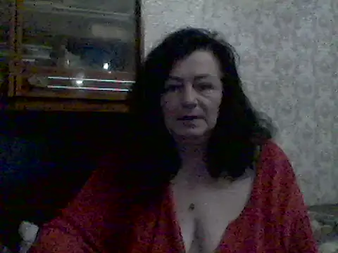 Snapshot of GypsiQueen2 chatting on 02/27/25, 05:47 GypsiQueen2 online show from 02/27/25, 05:47