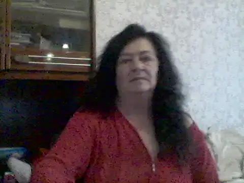 Snapshot of GypsiQueen2 chatting on 03/02/25, 01:49 GypsiQueen2 online show from 03/02/25, 01:49