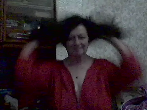 Snapshot of GypsiQueen2 chatting on 03/02/25, 05:47 GypsiQueen2 online show from 03/02/25, 05:47