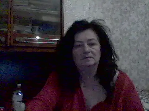 Snapshot of GypsiQueen2 chatting on 03/07/25, 09:38 GypsiQueen2 online show from 03/07/25, 09:38