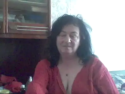 Snapshot of GypsiQueen2 chatting on 03/22/25, 11:53 GypsiQueen2 online show from 03/22/25, 11:53