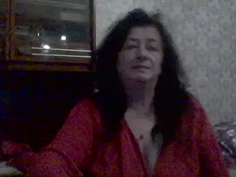Snapshot of GypsiQueen2 chatting on 03/22/25, 06:03 GypsiQueen2 online show from 03/22/25, 06:03