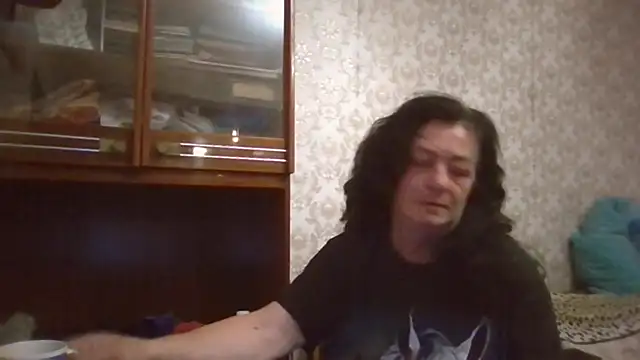 Snapshot of GypsiQueen2 chatting on 09/30/25, 07:19 GypsiQueen2 online show from 09/30/25, 07:19