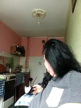 Snapshot of GypsiQueen2 chatting on 02/28/26, 06:36 GypsiQueen2 online show from 02/28/26, 06:36