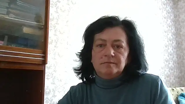 Snapshot of GypsiQueen2 chatting on 04/24/26, 07:22 GypsiQueen2 online show from 04/24/26, 07:22